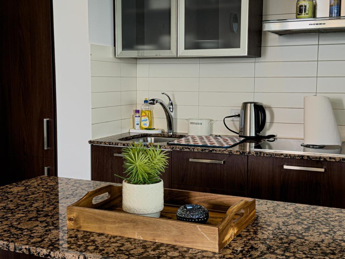 Luxury 2 Bedrooms With Lakeview Cn Tower Entertainment District Rogers Centre Toronto Kültér fotó